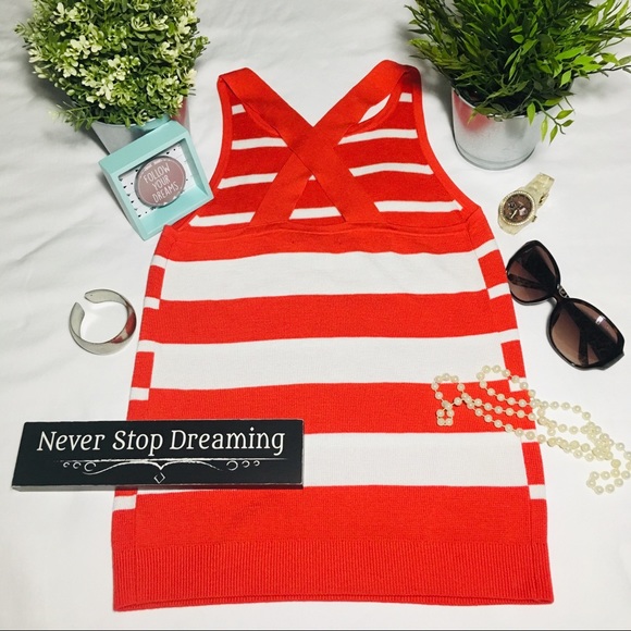 BANANA REPUBLIC TANK TOP - Picture 2 of 8